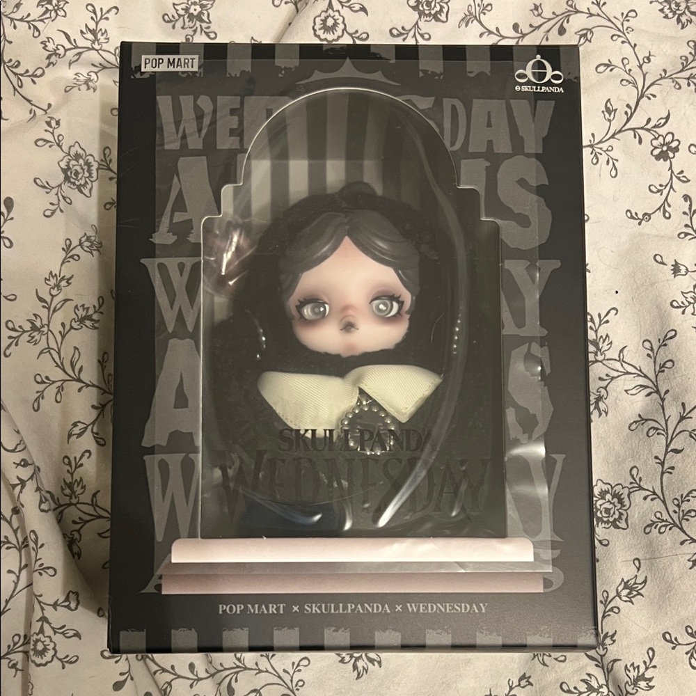 Pop Mart Wednesday Skullpanda exclusive